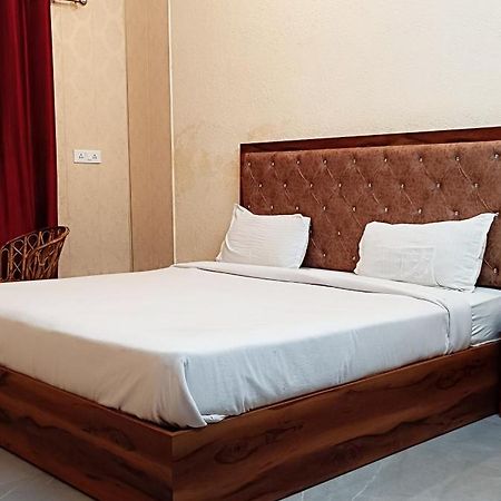 Hotel Shiv Ganga Risikés Kültér fotó