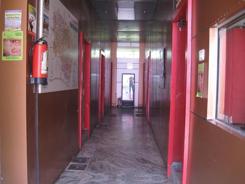 Hotel Shiv Ganga Risikés Kültér fotó